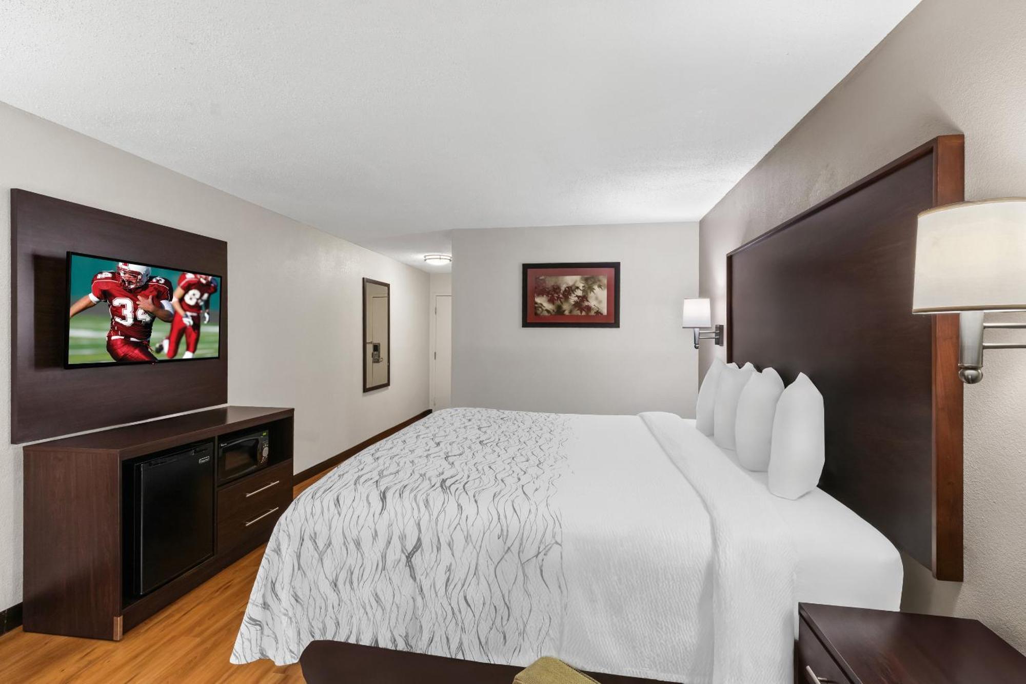 College Park Red Roof Plus+ & Suites Atlanta Airport South מראה חיצוני תמונה