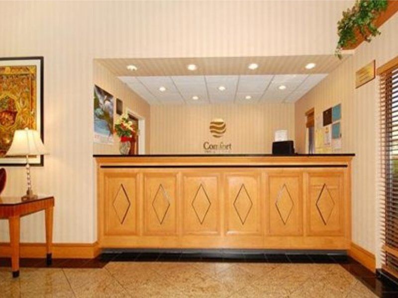 College Park Red Roof Plus+ & Suites Atlanta Airport South מראה חיצוני תמונה